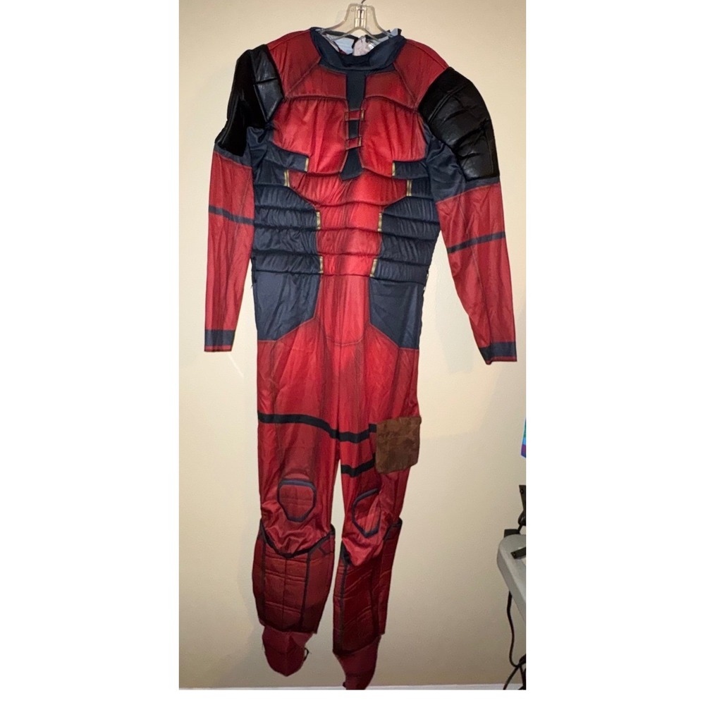 Deadpool & Wolverine Adult L Costume + NWT Dogpool Plush Marvel Halloween Bundle